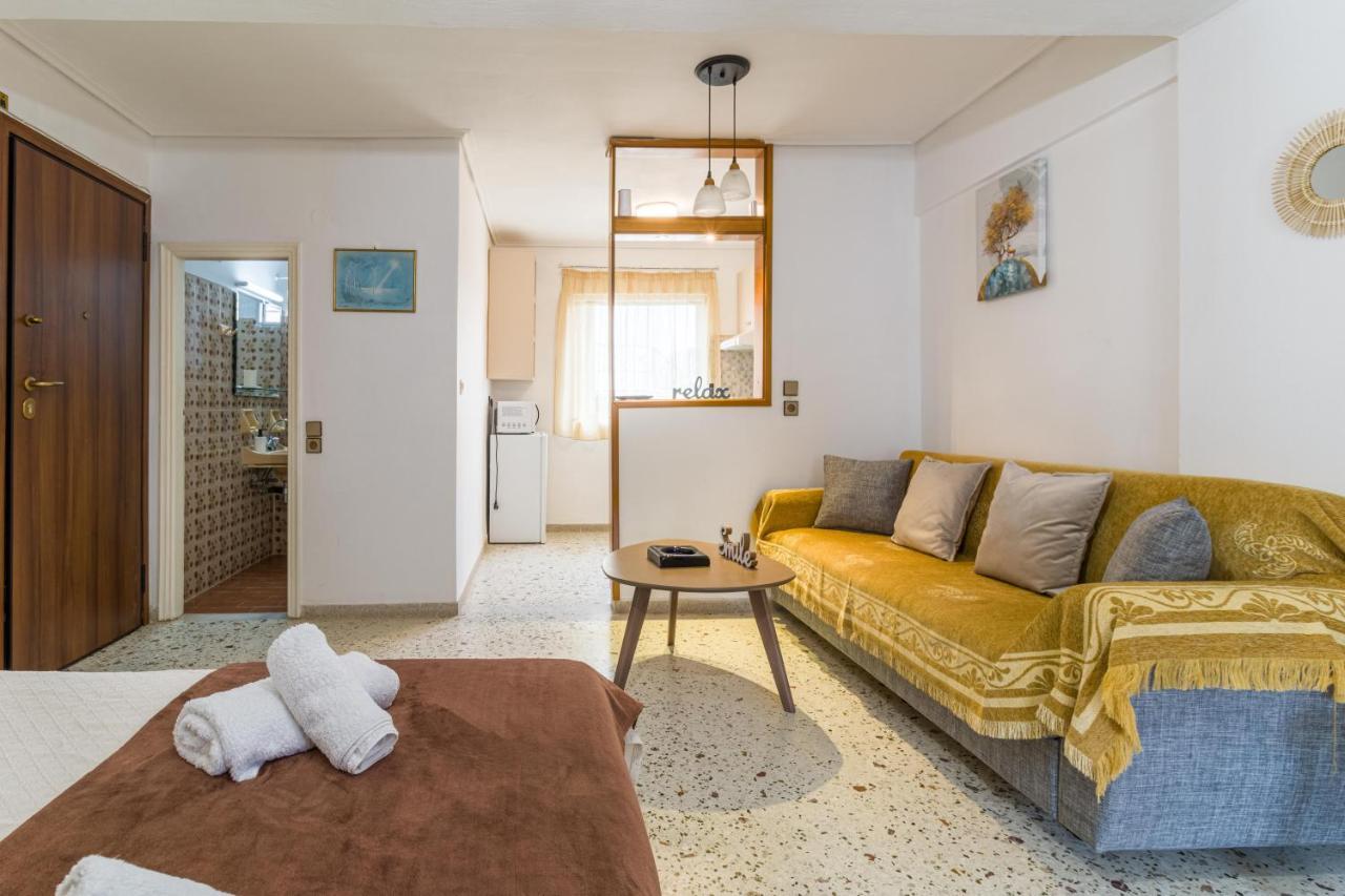 Loutraki Beach & Casino Condo Экстерьер фото